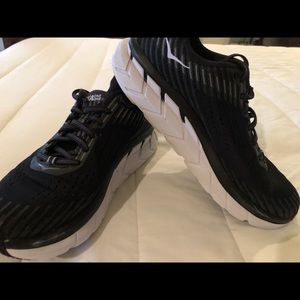 Hoka One One Clifton 5 Sz 8.5